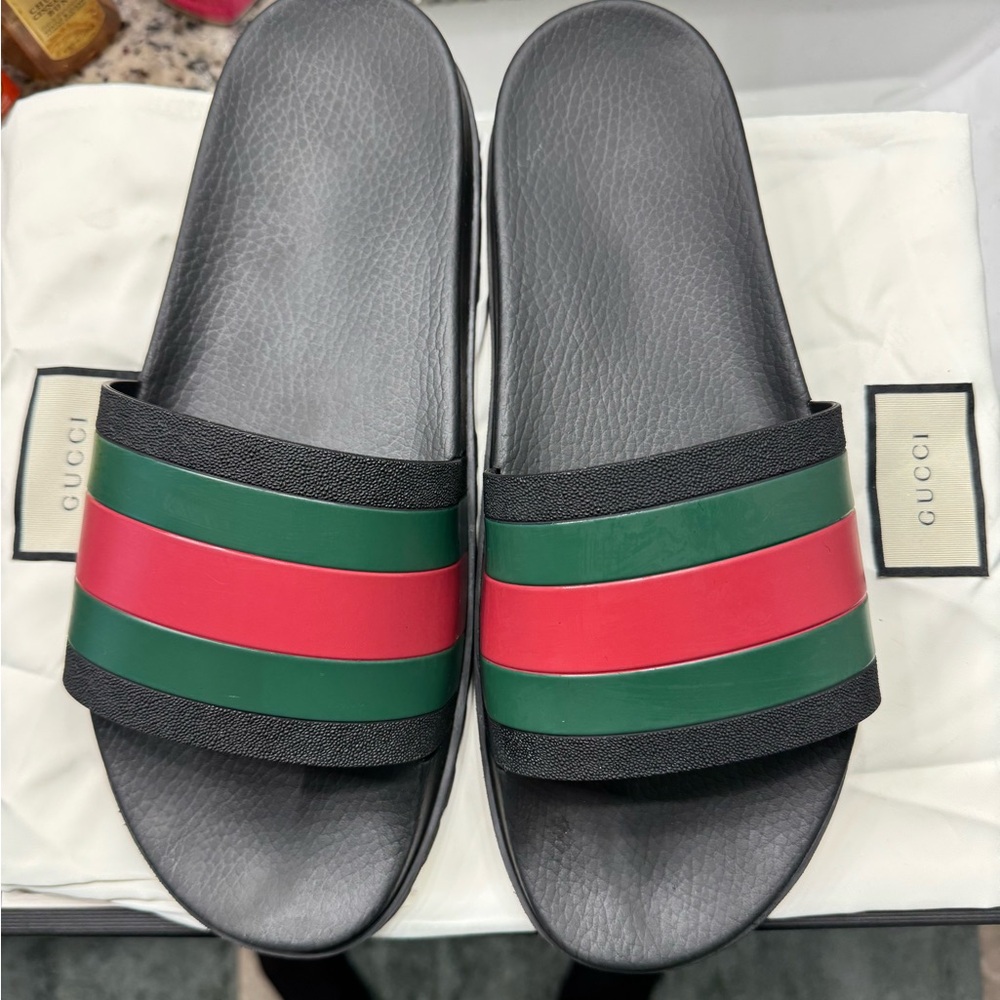 Gucci Black Sandals with Green and Red Stripes